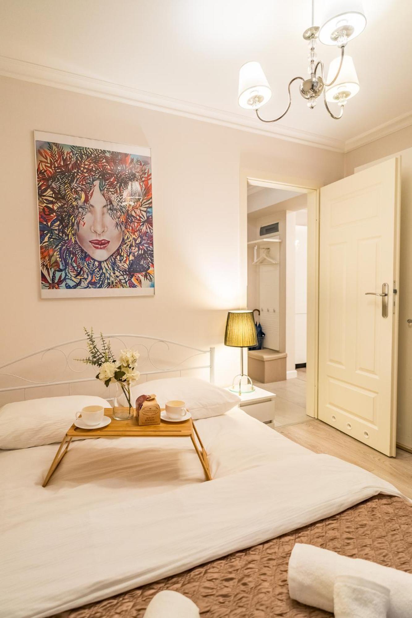 Piasek - Location, Patio, Tram&bus Nearby - By Rentujemy