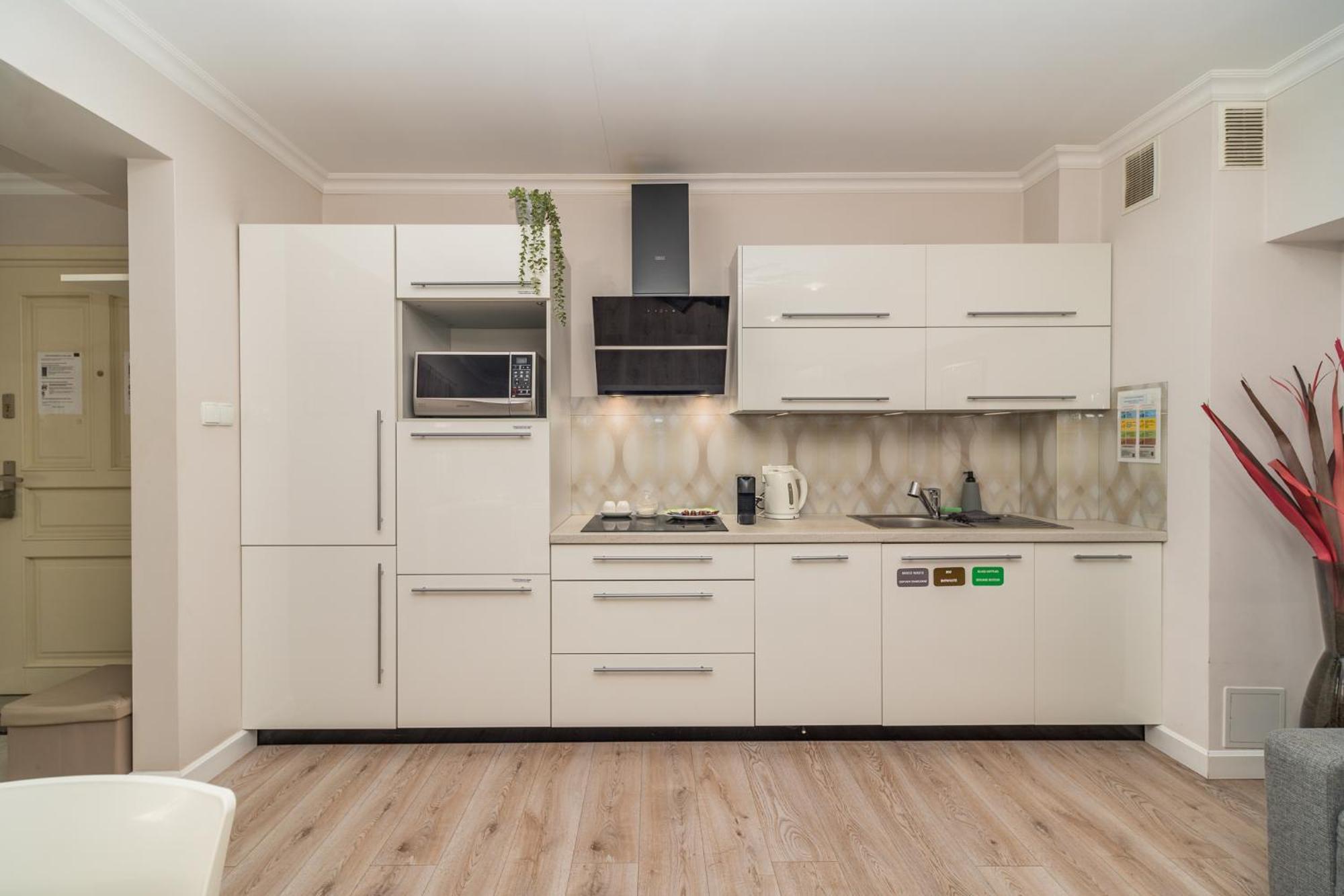Piasek - Location, Patio, Tram&bus Nearby - By Rentujemy Apartment Krakau