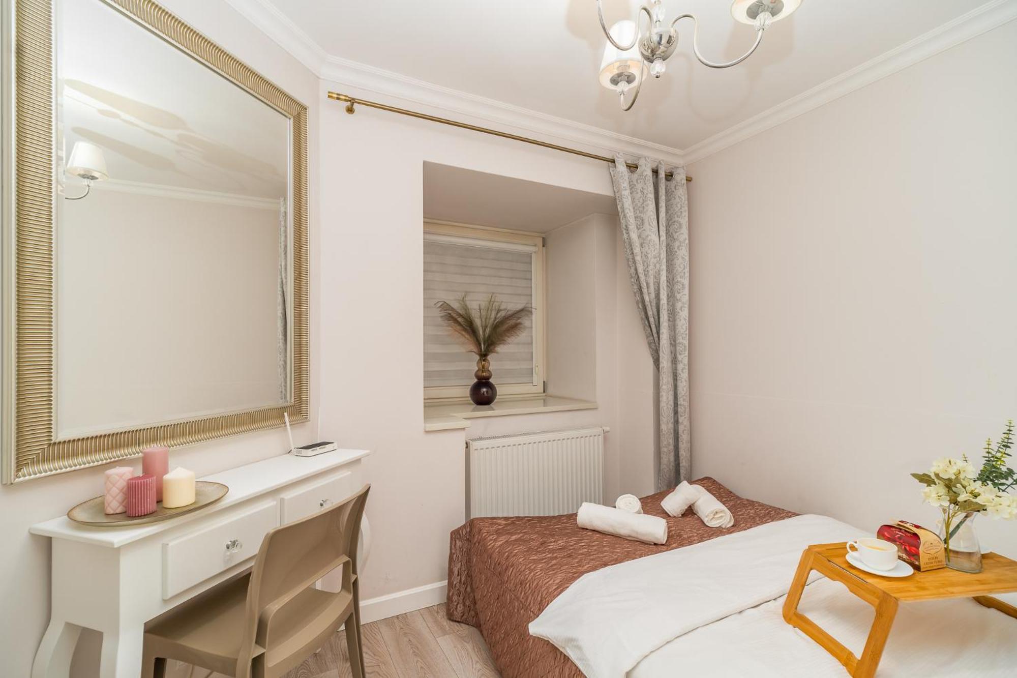 Piasek - Location, Patio, Tram&bus Nearby - By Rentujemy * Kraków